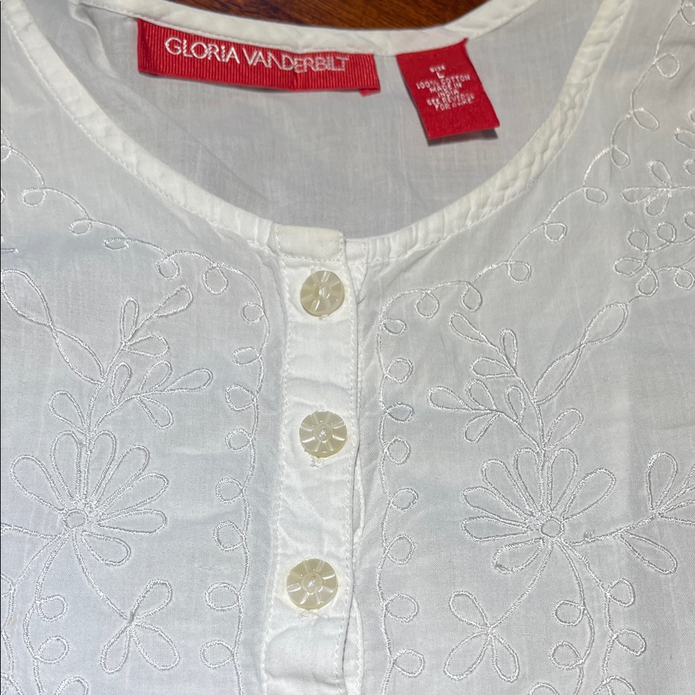 Gloria Vanderbilt Ivory cotton Top L